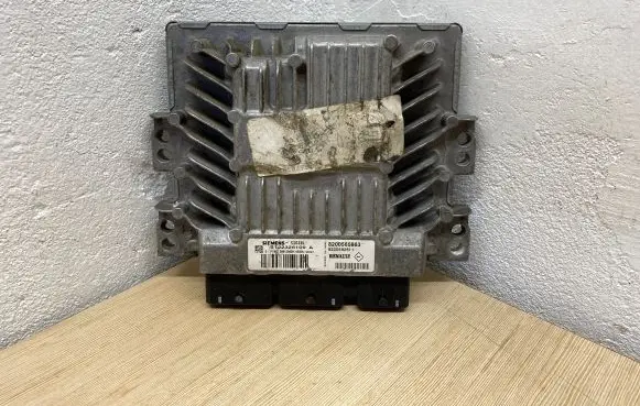Renault Scenic II - Grand scenic II Engine control unit/module 8200592611 8200565863 S122326109A