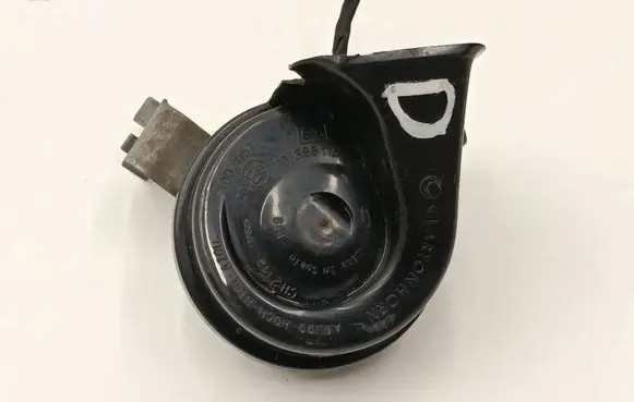 BMW 3 F30 F35 F31 Horn signal 7400705 6033FB2394 230818L5B
