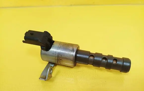 Renault Laguna II Camshaft vanos timing valve 