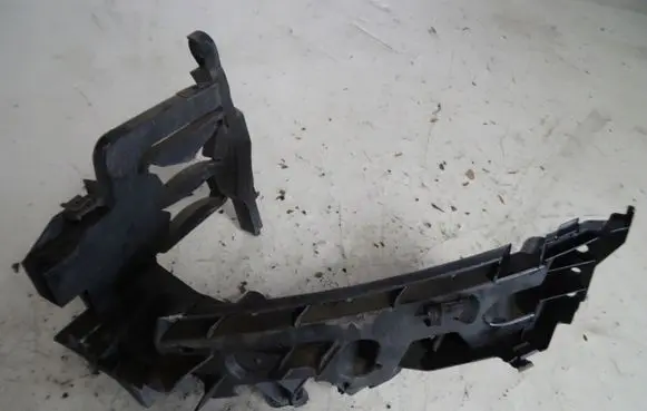 Audi Q5 SQ5 Headlight/headlamp mounting bracket