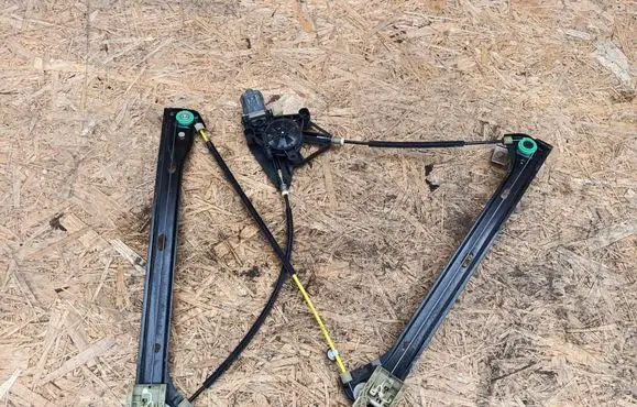 Volkswagen Golf Sportsvan Front door window regulator with motor 510837461F 510837461B C16489103