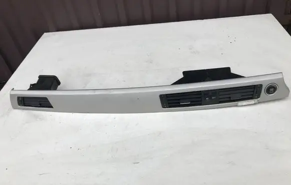 BMW 3 E90 E91 Dashboard glove box trim 7132846