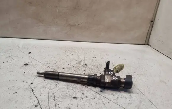 Volvo V50 Fuel injector 9647247280