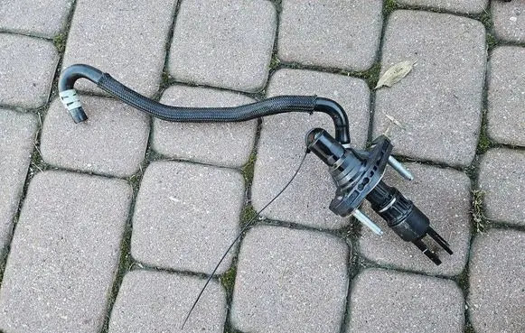 Clutch slave cylinder