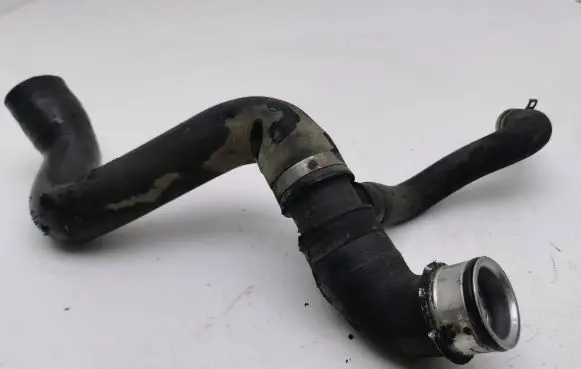 Mercedes-Benz ML W164 Engine coolant pipe/hose