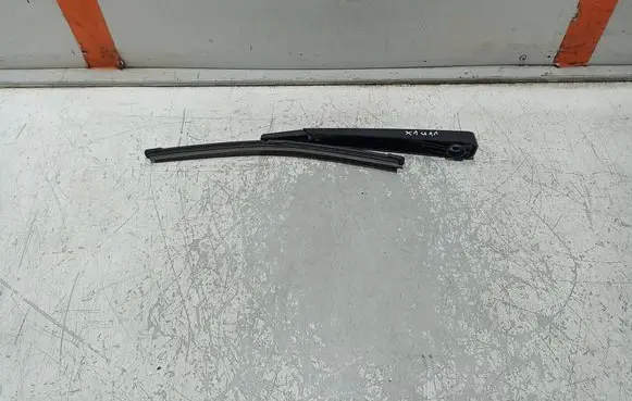 BMW X1 U11 Rear wiper blade 