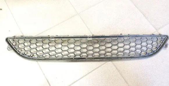 Volvo S60 Front bumper lower grill 30795021