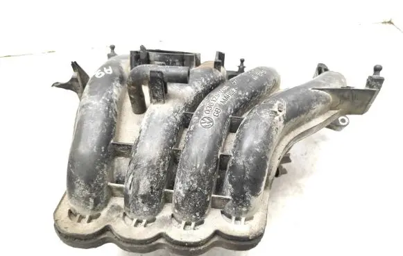 Volkswagen Golf IV Intake manifold 036129709