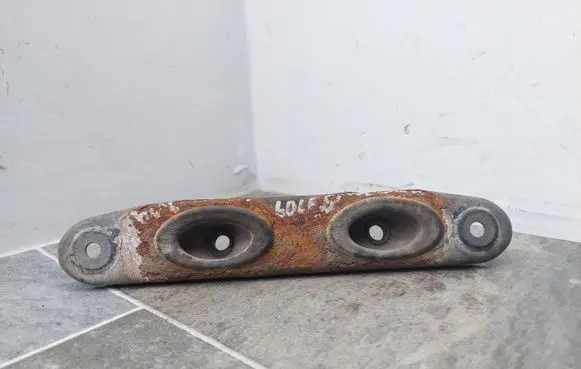 Muffler mount bracket/holder