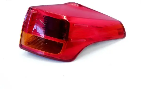 Toyota RAV 4 (XA40) Rear/tail lights