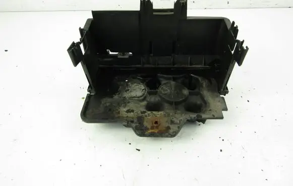 Volkswagen Golf IV Battery tray 