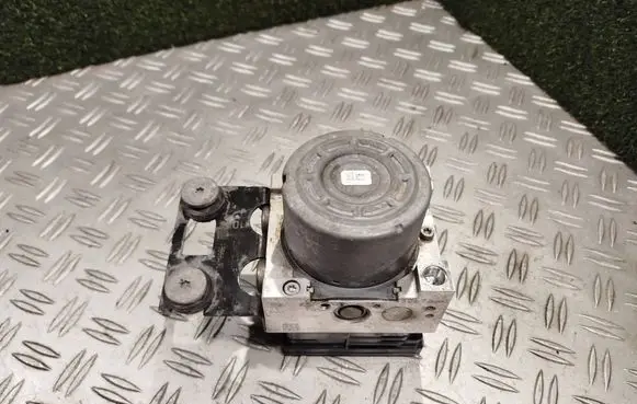 Opel Vivaro ABS Pump 476607609R 93868515 10022002294