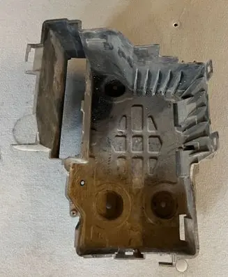 Renault Laguna II Battery tray 8200003058 820000305