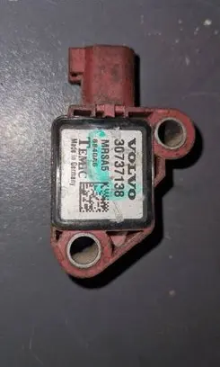 Volvo V50 Airbag deployment crash/impact sensor 30737138