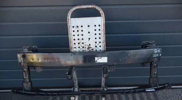 KIA Ceed Front bumper support beam 86571-J7KA0 86571J7KA0