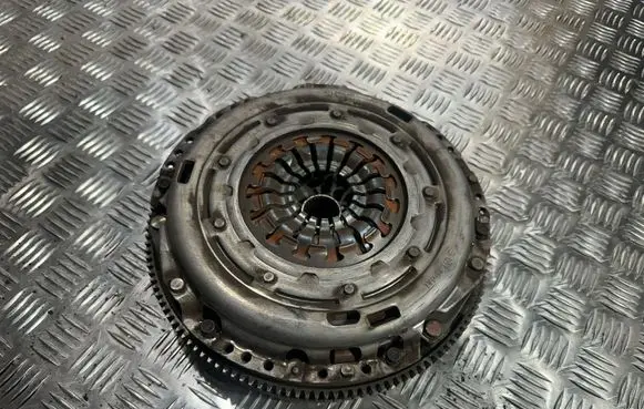 Volkswagen Tiguan Clutch set kit 03L105266BK