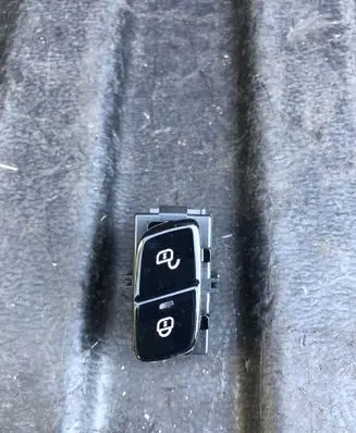 Volvo S90, V90 Central locking switch button 31443863