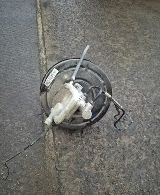 Renault Trafic III (X82) Brake booster 472100676R 93459280