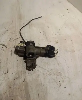 Ford Galaxy Ignition lock P012106