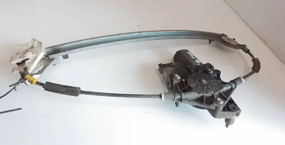 Peugeot 406 Front door window regulator motor 0130821674