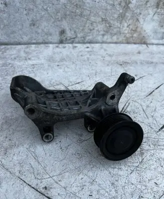 Generator/alternator bracket