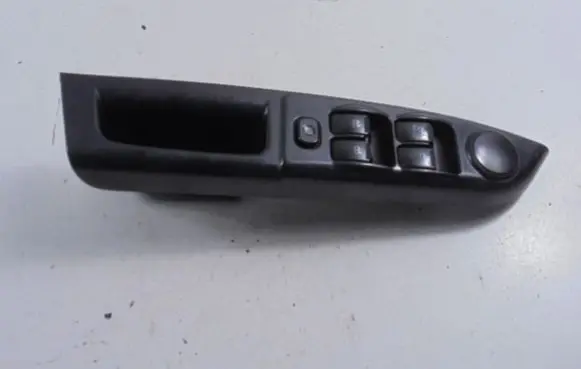 Hyundai Getz Electric window control switch 93570-1C110