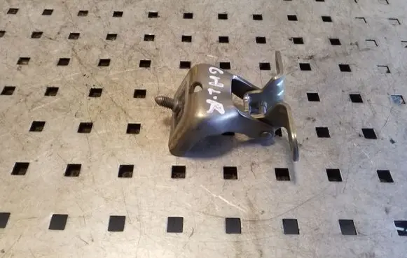 Peugeot 3008 I Tailgate/trunk/boot hinge