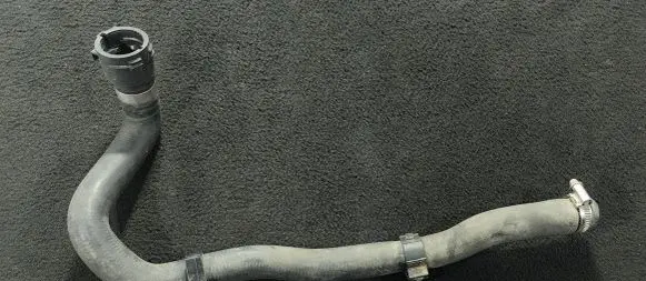 BMW 1 E81 E87 Engine coolant pipe/hose