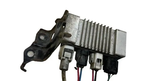 Toyota Avensis T270 Glow plug pre-heat relay 2855130010 1327000010