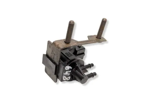 Volkswagen II LT Turbo solenoid valve 1J0906283A