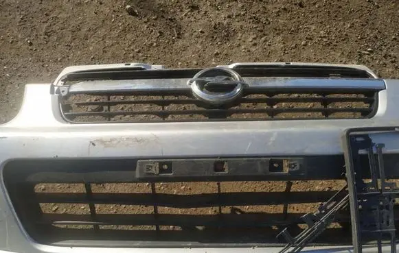 Opel Agila A Front bumper lower grill