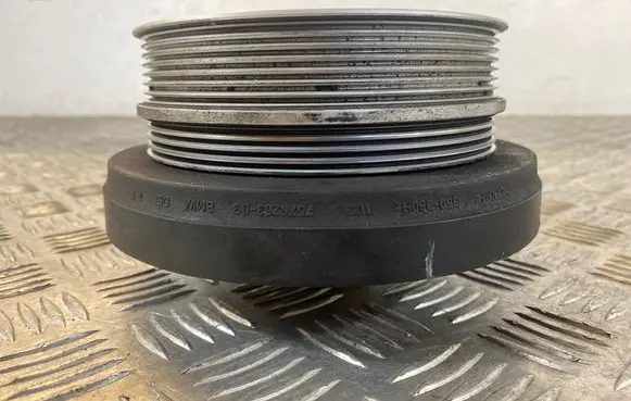 BMW X5 E70 Crankshaft pulley 7570263 7570264