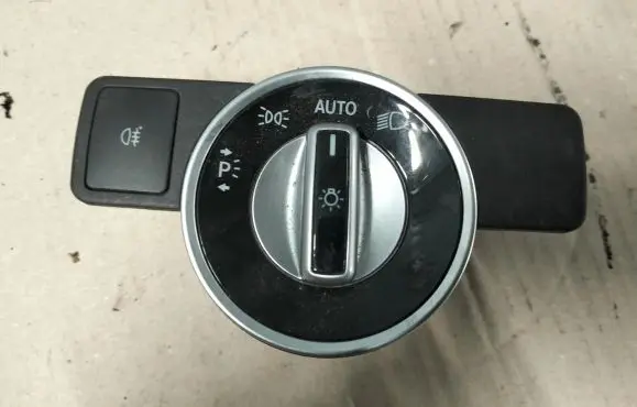Mercedes-Benz E W212 Light switch
