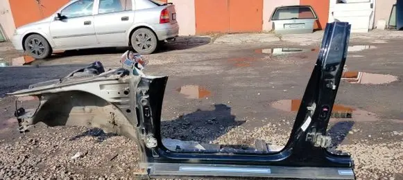 Front quarter panel
