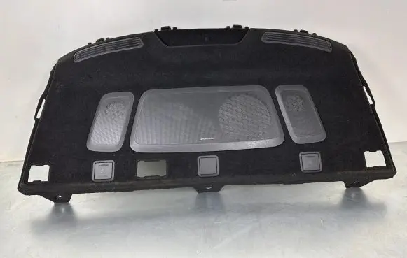 Parcel shelf
