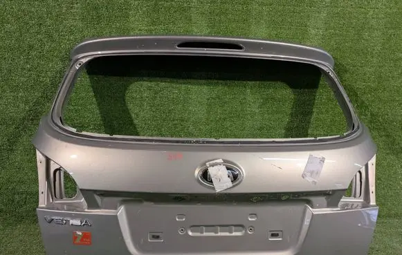 KIA Venga Truck tailgate