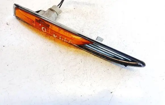 Ford Mondeo MK IV Front fender indicator light 7s7113k354ad 7s71-13k354-ad