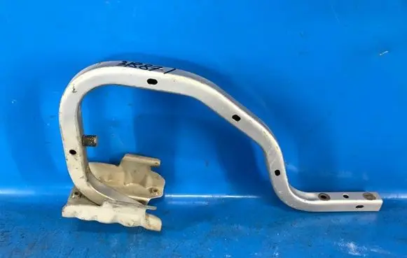 Nissan Sentra B17 Tailgate/trunk/boot hinge 844003SG0A