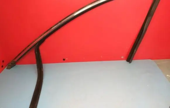 Alfa Romeo Giulietta Front door rubber seal 