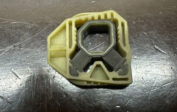 Seat Leon (1P) Radiator mount bracket 1K0121367G 1Z0121367B