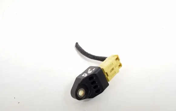 Toyota RAV 4 (XA30) Airbag deployment crash/impact sensor 89831-33020