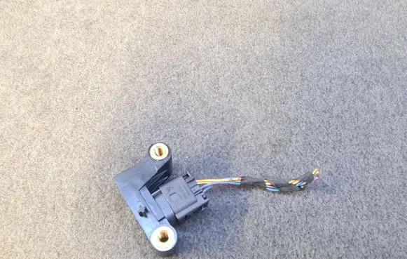 BMW 5 E60 E61 Airbag deployment crash/impact sensor 6977398 300308 03BB803D