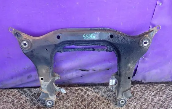 Volkswagen PASSAT B5.5 Front subframe