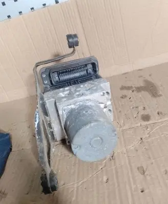 BMW X5 E70 ABS Pump 6798284 3451679828401 3452679828601