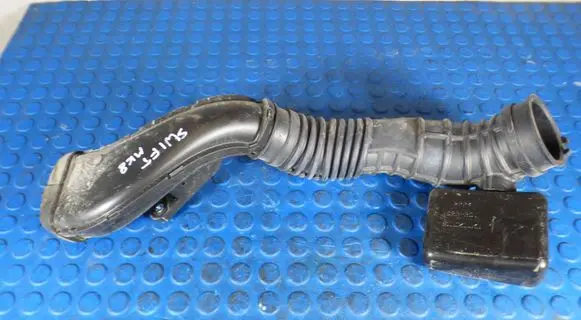 Suzuki Swift III Air intake hose/pipe CART62RR01 62RR01