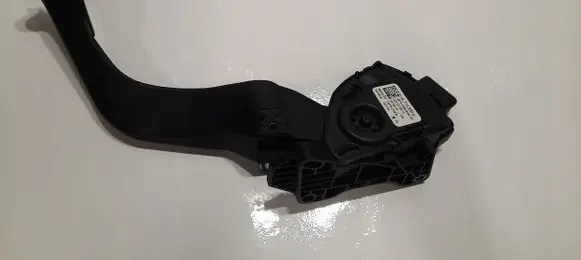 Peugeot 207 Accelerator throttle pedal 9671433980