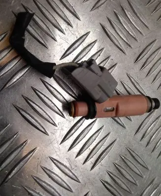 Lexus RX 330 - 350 - 400H Fuel injector 2325020030