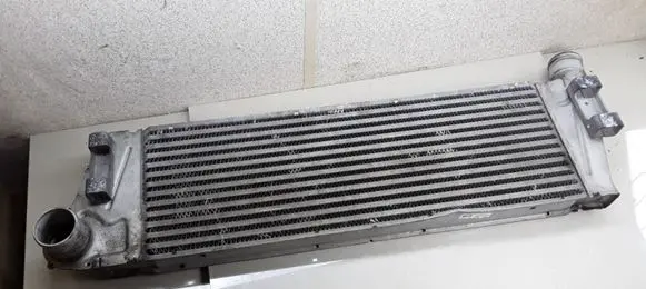 Renault Megane II Intercooler radiator 8200115540 160130200F01