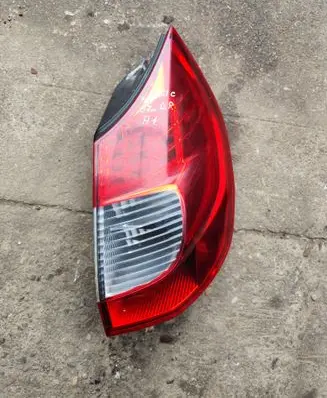 Rear/tail lights