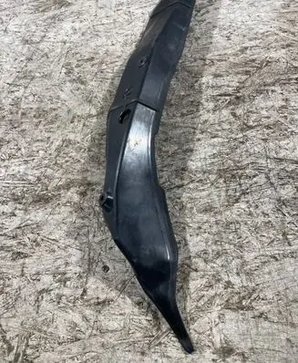 Mercedes-Benz C W205 Fender end trim A2058890125